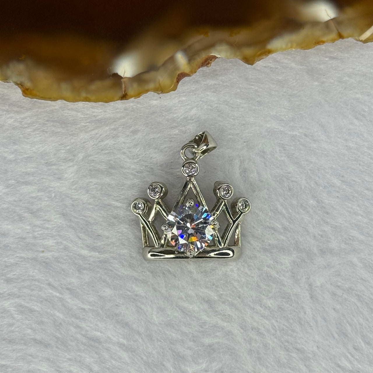 Moissanite in PT950 Plated Pendant 3.82g 7.6 by 3.0 mm - Huangs Jadeite and Jewelry Pte Ltd