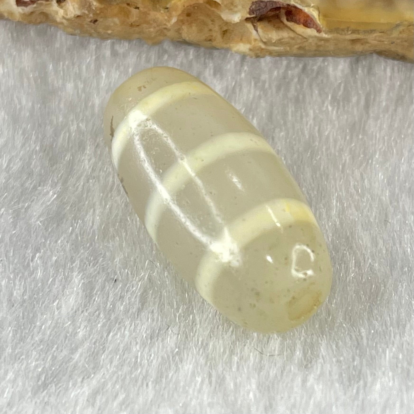 Natural Powerful Tibetan Old Oily Agate 3-Lines Dzi Bead Heavenly Master (Tian Zhu) 三行天诛 2.65g 20.0 by 9.5mm - Huangs Jadeite and Jewelry Pte Ltd