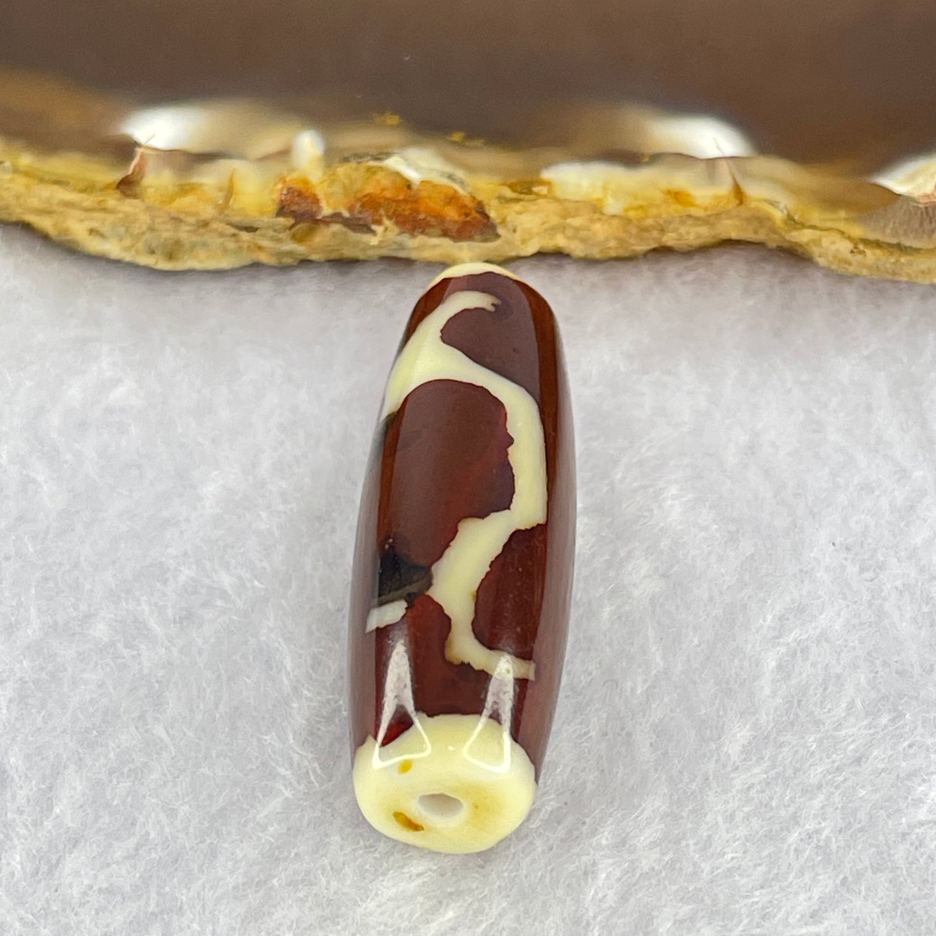 Natural Powerful Tibetan Old Oily Agate Ruyi Dzi Bead Heavenly Master (Tian Zhu) 如意天珠 8.64g 37.8 by 12.1mm - Huangs Jadeite and Jewelry Pte Ltd