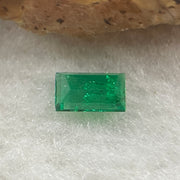 Natural Colombia Vivid Green Emerald (Beryl) Cut-Cornered Rectangular Step cut 0.46ct 6.0 by 3.5 by 2.4mm - Huangs Jadeite and Jewelry Pte Ltd