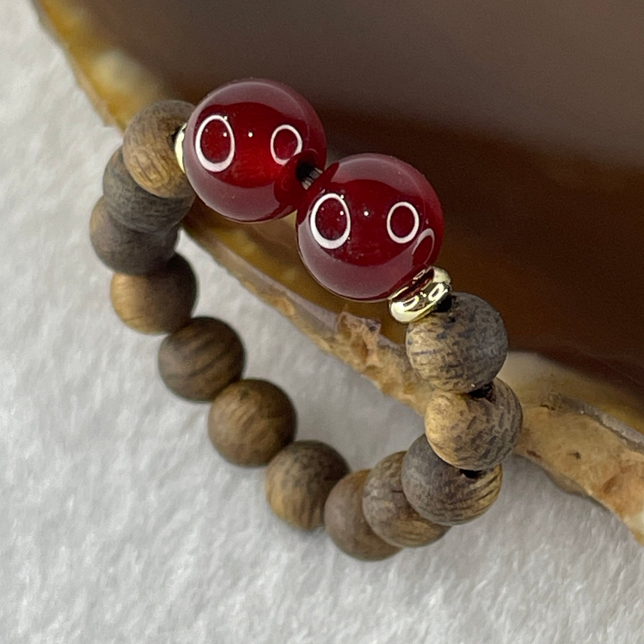 Natural Agarwood with Red Agate and Gold Color Charms Beads Elastic Ring 1.28g 4.5mm 12 Beads US5.5 HK12 (Very Slightly Scented)