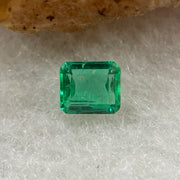 Natural Colombia Vivid Green Emerald (Beryl) Cut-Cornered Rectangular Step cut 0.41ct 4.9 by 4.3 by 2.4mm - Huangs Jadeite and Jewelry Pte Ltd