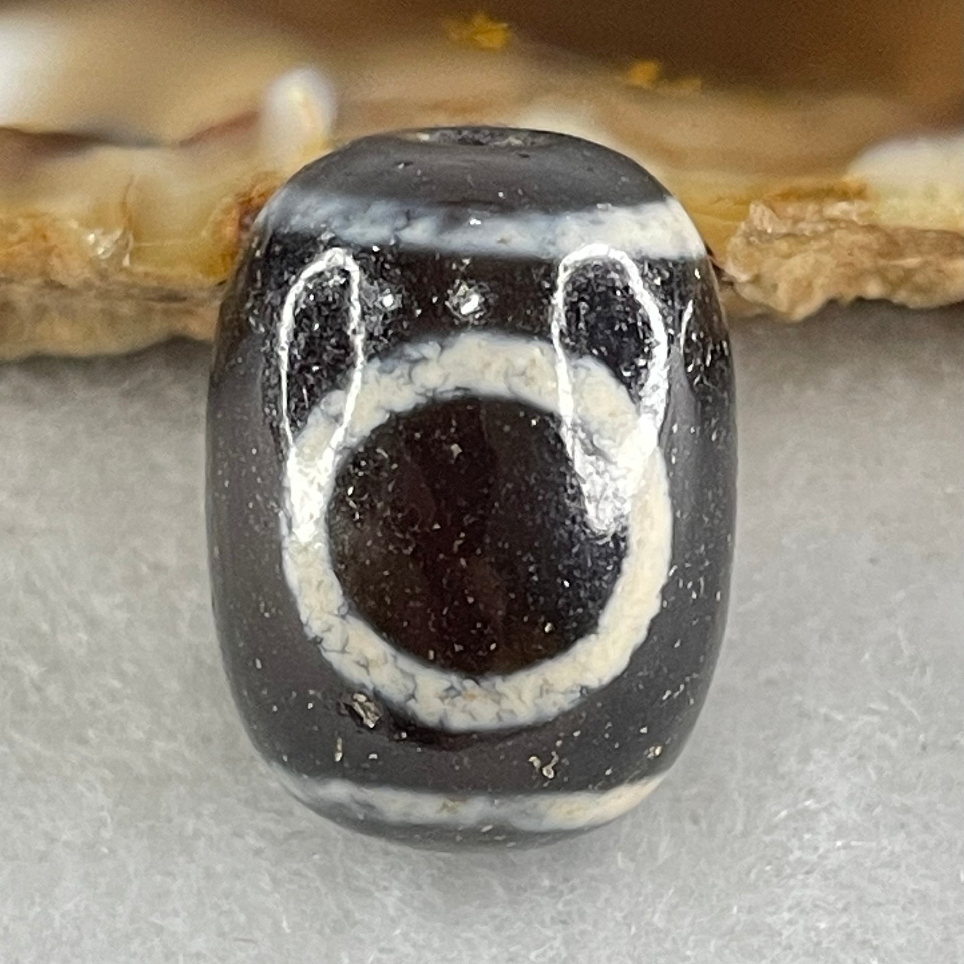 Natural Powerful Tibetan Old Oily Agate 1 Eye With Swastika Dzi Bead (Hotu Dzi) 4.90g 17.5 by 13.6mm - Huangs Jadeite and Jewelry Pte Ltd