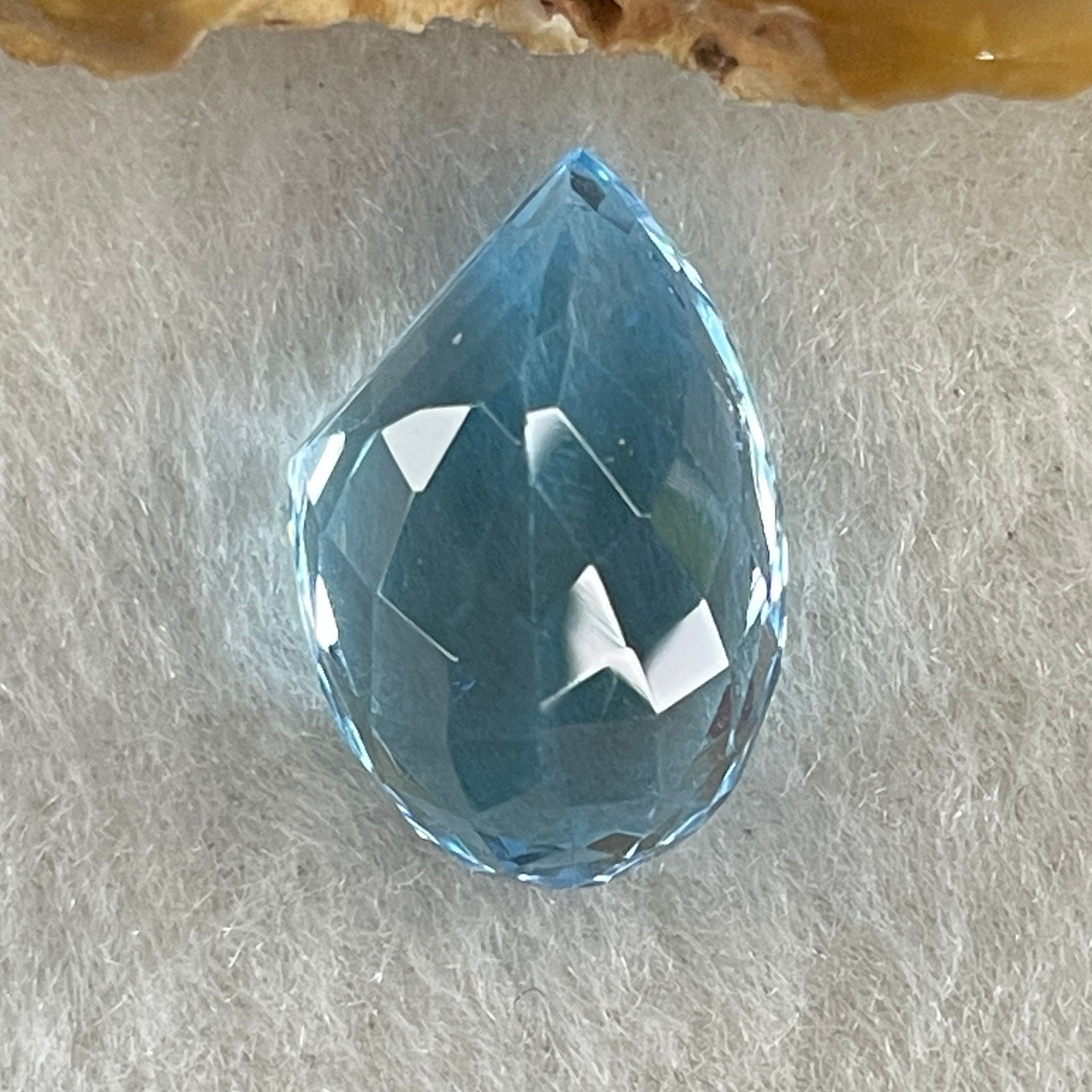 Natural Sky Blue Topaz Teardrop Shape 11.74ct 16.5 by 11.0 by 8.1mm - Huangs Jadeite and Jewelry Pte Ltd