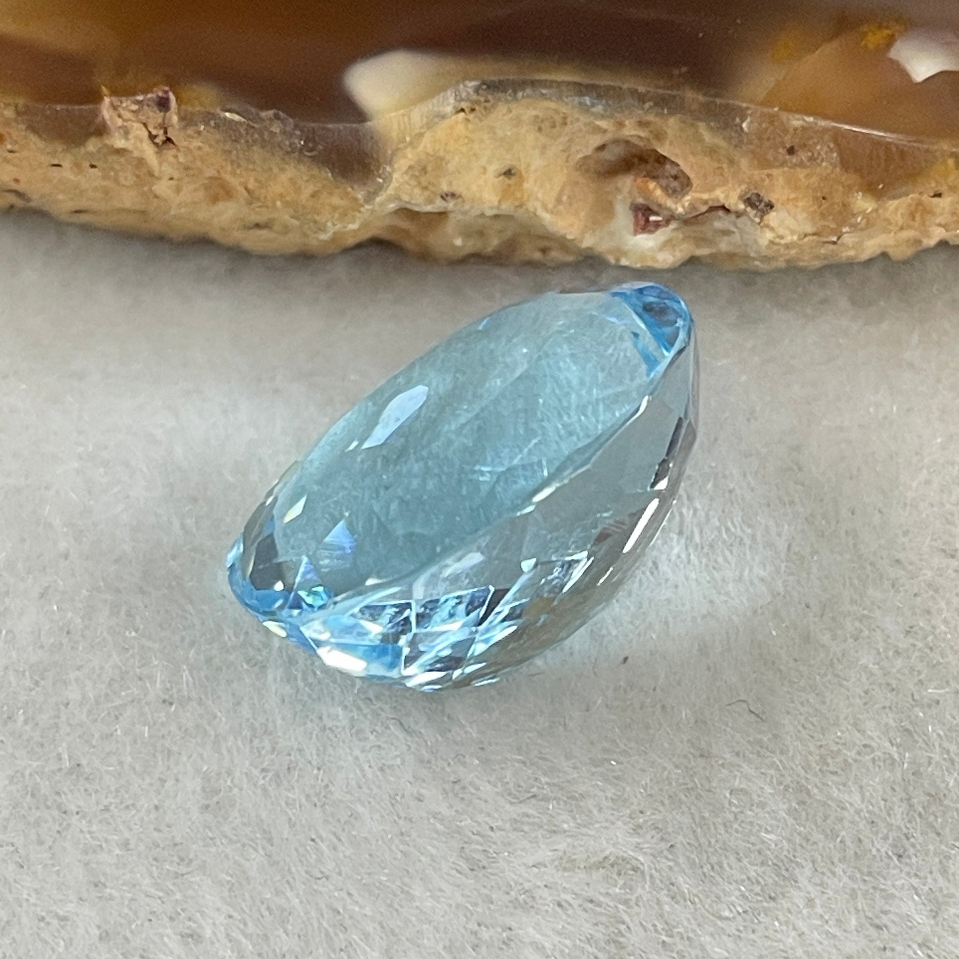 Natural Sky Blue Topaz Oval Shape 15.60ct 16.1 by 13.0 by 9.1mm - Huangs Jadeite and Jewelry Pte Ltd