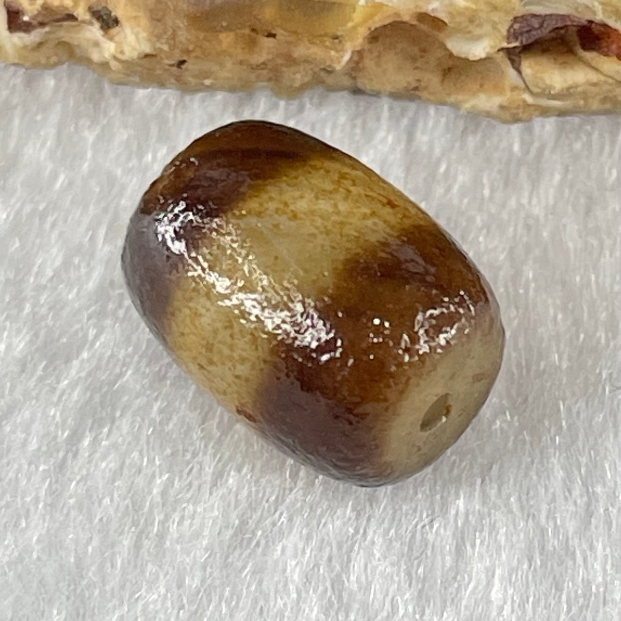 Natural Powerful Tibetan Old Oily Agate One Line Dzi Bead Heavenly Master (Tian Zhu) 1.46g 11.6 by 8.8mm - Huangs Jadeite and Jewelry Pte Ltd