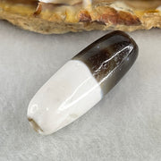 Natural Powerful Tibetan Old Oily Agate 1 Lines Dzi Bead Heavenly Master (Tian Zhu) 4.12g 28.5 by 10.0mm - Huangs Jadeite and Jewelry Pte Ltd