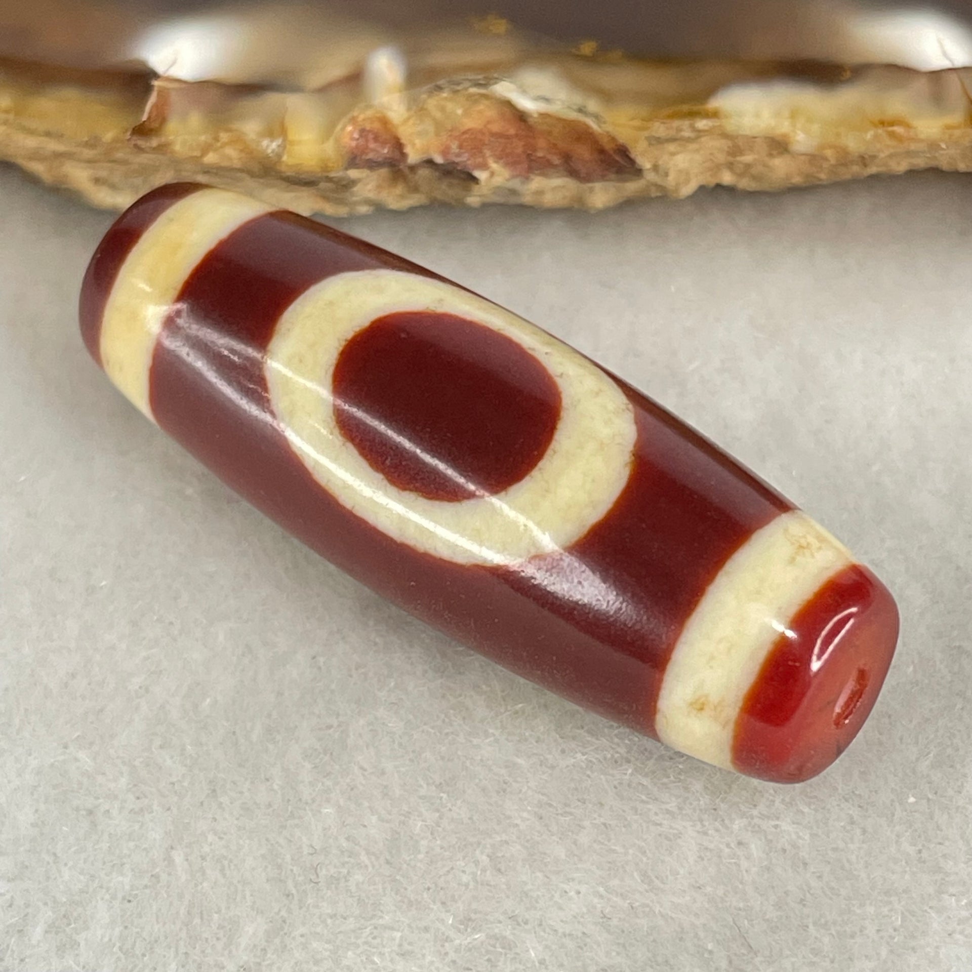 Natural Powerful Tibetan Old Oily Red White Agate One Eye Wood Element Dzi Bead Heavenly Master (Tian Zhu) 一眼木元素天珠 9.77g 37.6 by 13.0mm - Huangs Jadeite and Jewelry Pte Ltd