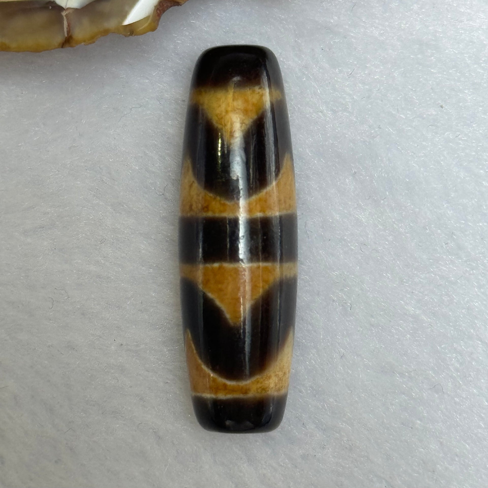 Natural Powerful Tibetan Old Oily Agate Double Tiger Tooth Daluo Dzi Bead Heavenly Master (Tian Zhu) 虎呀天诛 7.82g 37.7 by 11.7mm - Huangs Jadeite and Jewelry Pte Ltd