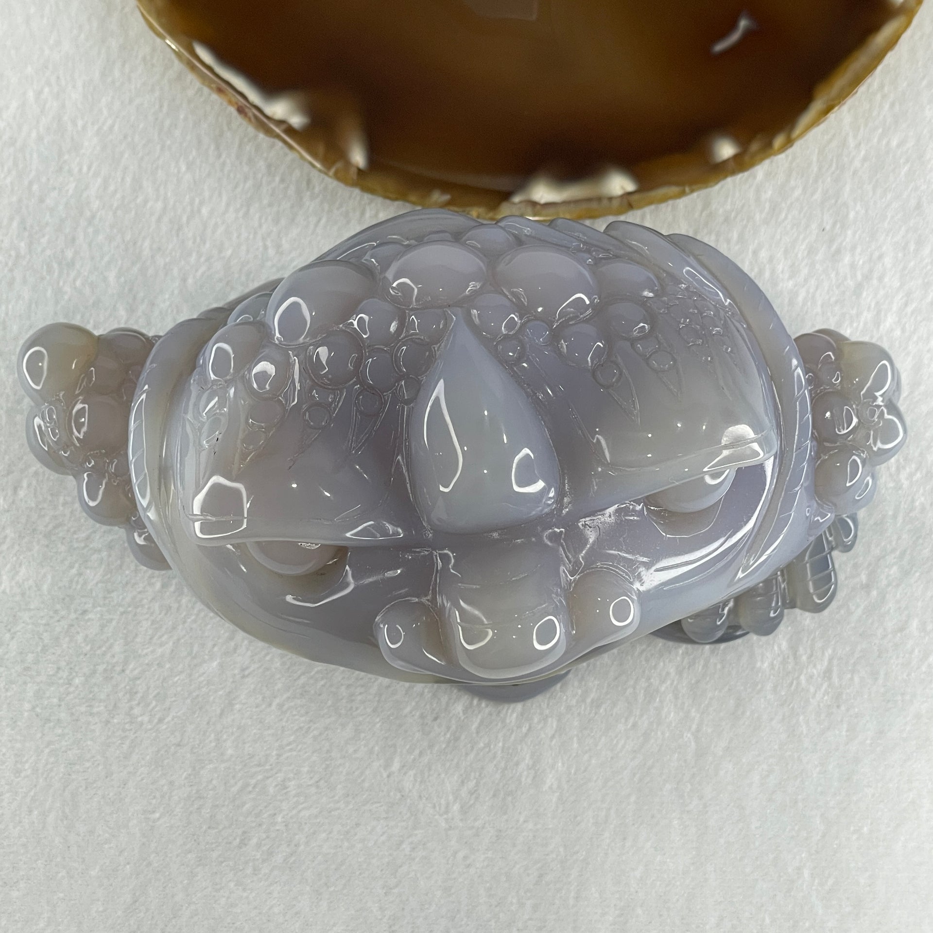 Natural Light Purple Agate with Crystal 3 Legged Toast Display 912.6g 146.0 by 81.0 by 90.0mm - Huangs Jadeite and Jewelry Pte Ltd