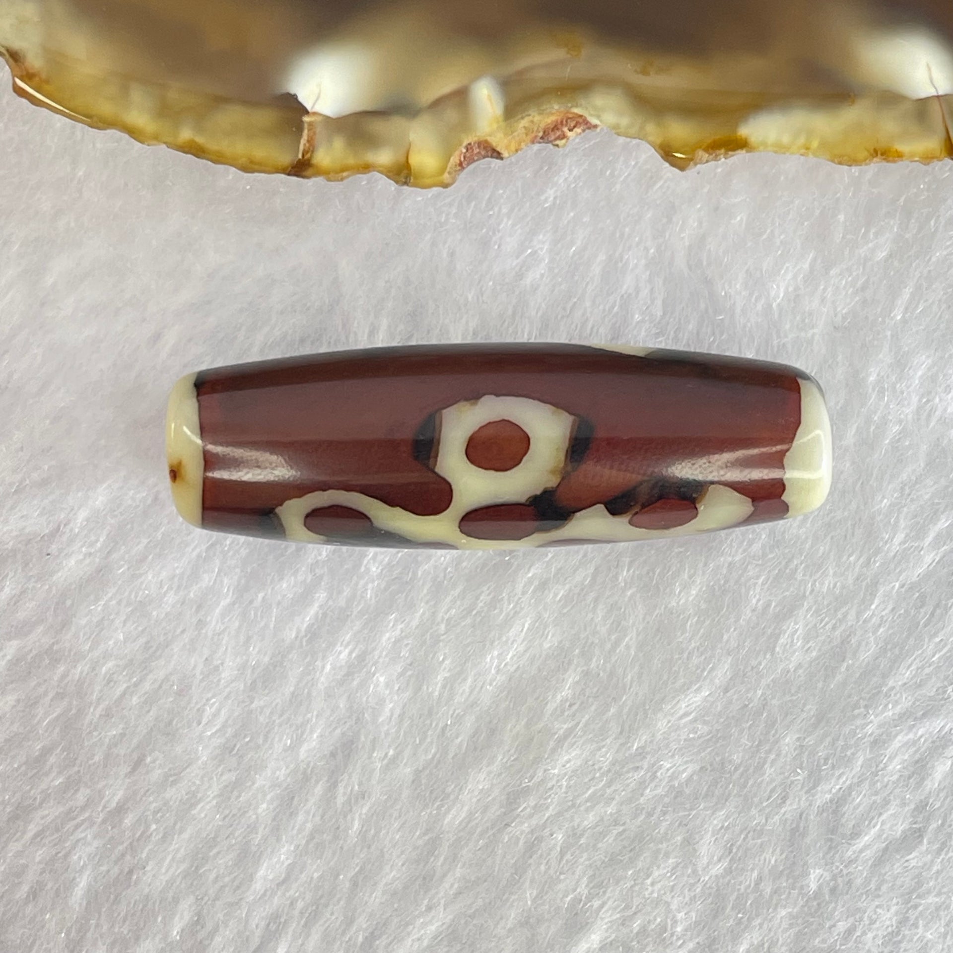 Natural Powerful Tibetan Old Oily Agate 5 Eyes Lightning Dzi Bead Heavenly Master (Tian Zhu) 五眼闪电天珠 8.26g 37.3 by 11.9mm - Huangs Jadeite and Jewelry Pte Ltd