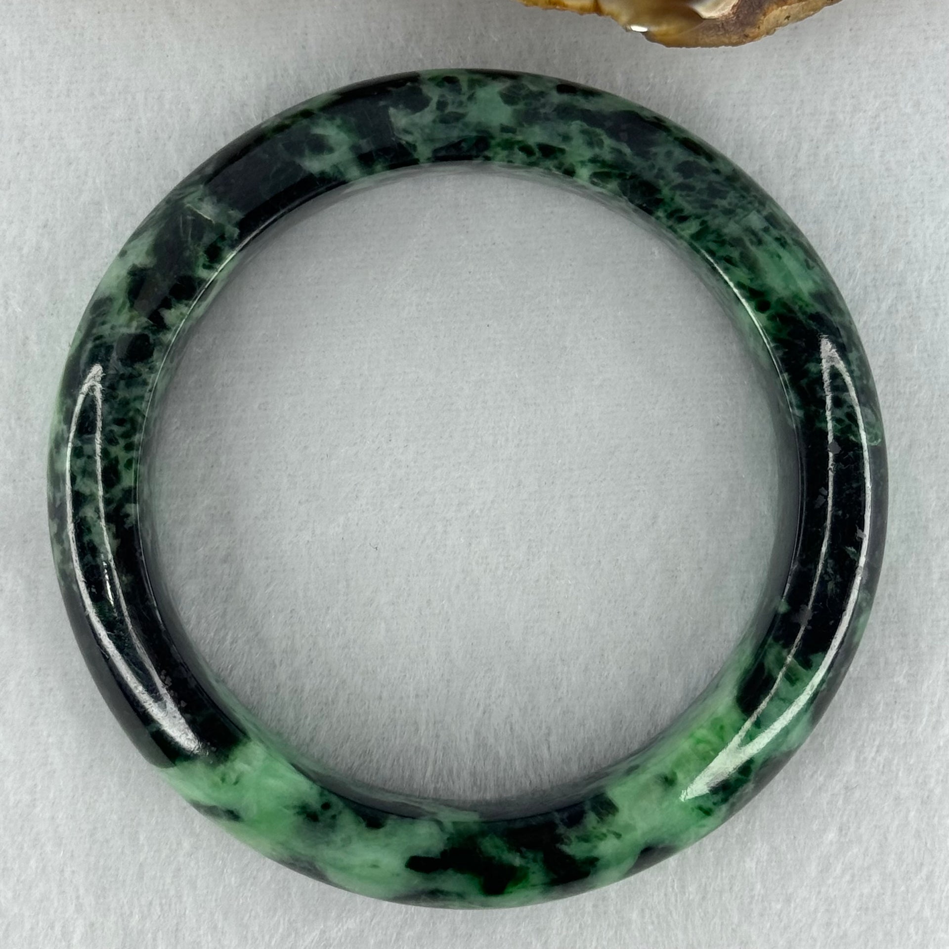 Type A Opaque to Slightly Translucent Dark Green with Apple and Emerald Green Jadeite Bangle Internal Diameter 56.0mm 75.24g 14.9 by 9.6mm (Slight Internal Lines) - Huangs Jadeite and Jewelry Pte Ltd