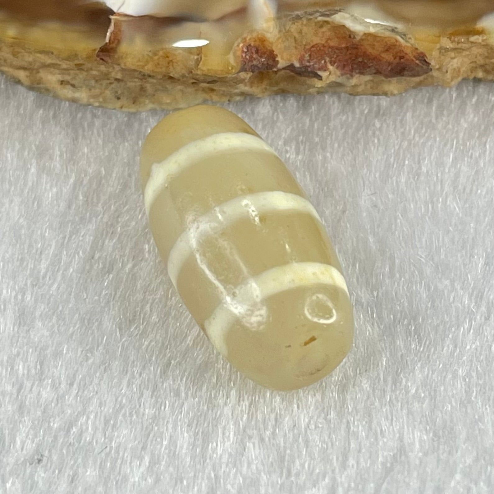 Natural Powerful Tibetan Old Oily Agate 3-Lines Dzi Bead Heavenly Master (Tian Zhu) 三行天诛 3.13g 20.1 by 10.3mm - Huangs Jadeite and Jewelry Pte Ltd