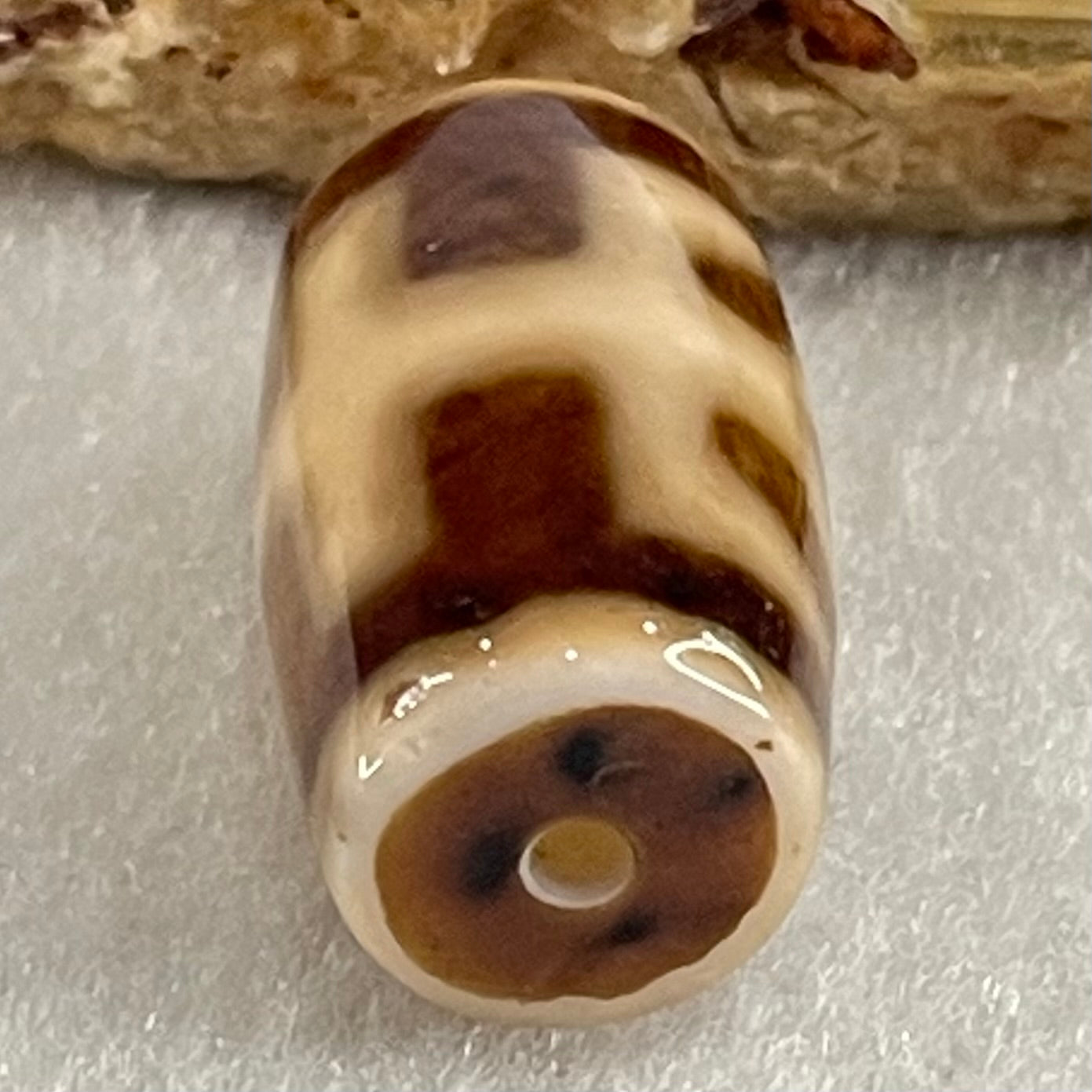 Natural Powerful Tibetan Old Oily Agate Patina Guiren Tairen Human Dzi Bead Totem Amulet Heavenly Master (Tian Zhu) 贵人天诛 4.70g 19.9 by 11.4mm - Huangs Jadeite and Jewelry Pte Ltd
