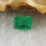 Natural Colombia Green Emerald (Beryl) Cut-Cornered Rectangular step cut 1.08ct 6.3 by 5.0 by 4.3mm - Huangs Jadeite and Jewelry Pte Ltd