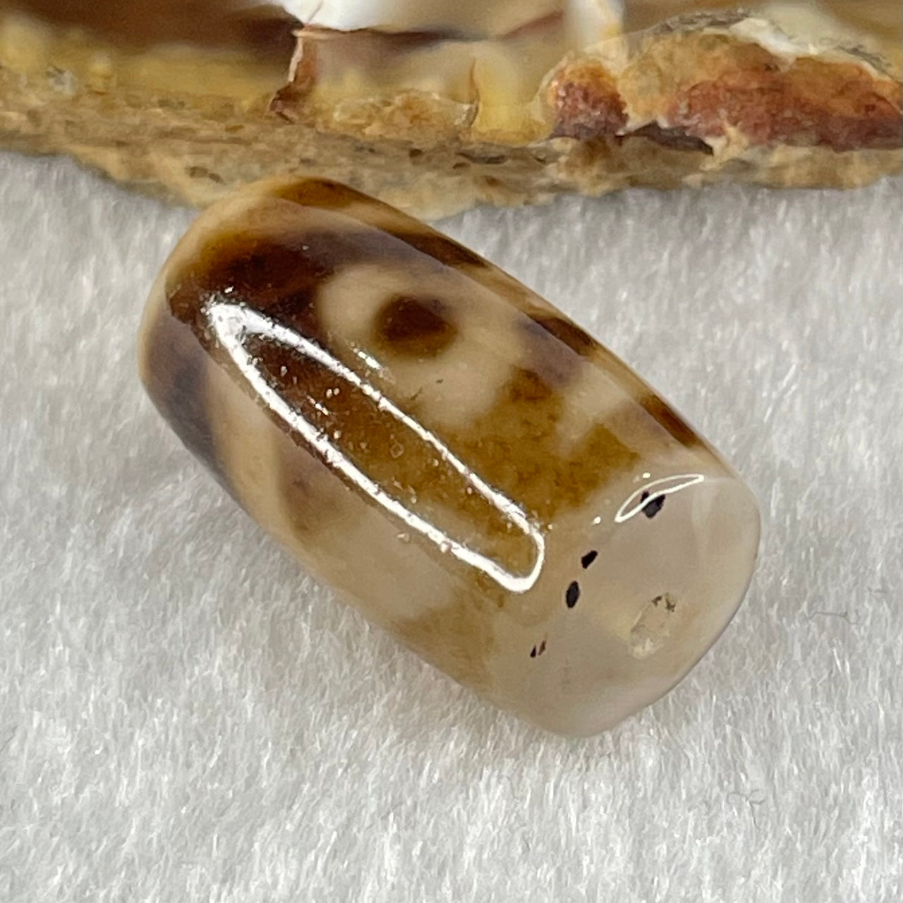 Natural Powerful Tibetan Old Oily Agate Patina Guiren Tairen Human Dzi Bead Totem Amulet Heavenly Master (Tian Zhu) 贵人天诛 4.73g 20.1 by 11.6mm - Huangs Jadeite and Jewelry Pte Ltd