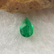 Natural Colombia Green Emerald (Beryl) Cut-Cornered Tear Drop cut 0.50ct 7.0 by 4.2 by 3.4mm - Huangs Jadeite and Jewelry Pte Ltd