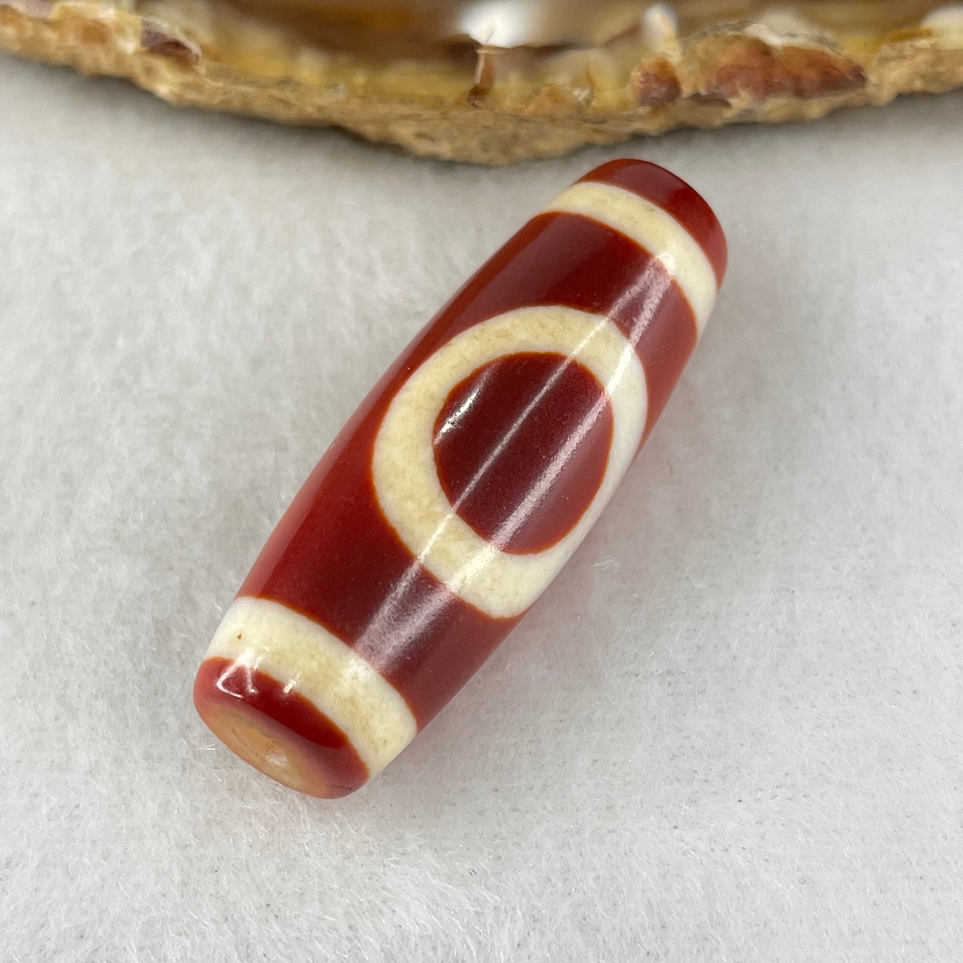 Natural Powerful Tibetan Old Oily Red White Agate One Eye Earth Element Dzi Bead Heavenly Master (Tian Zhu) 一眼土元素天珠 9.85g 37.5 by 13.0mm - Huangs Jadeite and Jewelry Pte Ltd