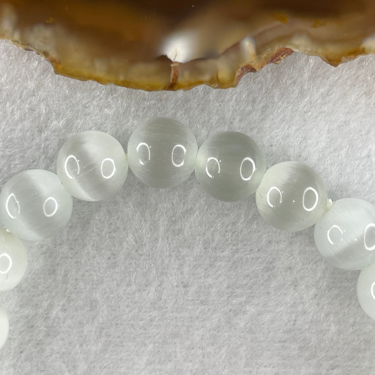 White Cat's Eye Glass Beads Bracelet 26.52g 16.5cm 10.1mm 21 Beads