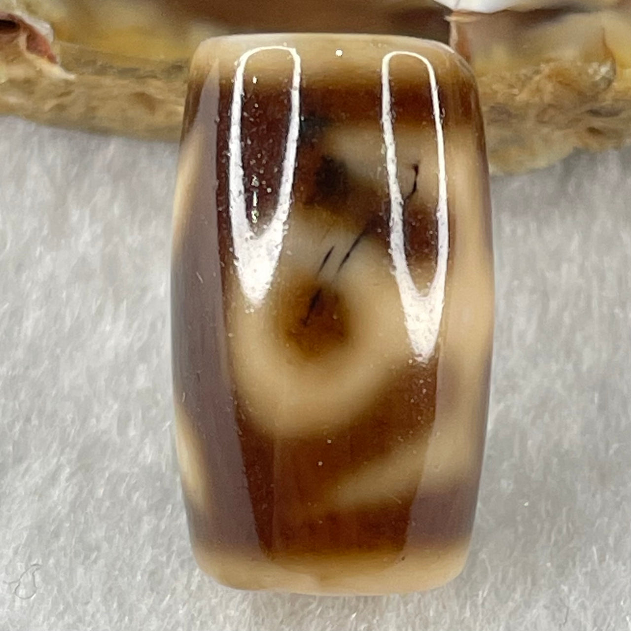 Natural Powerful Tibetan Old Oily Agate Patina Guiren Tairen Human Dzi Bead Totem Amulet Heavenly Master (Tian Zhu) 贵人天诛 4.84g 19.8 by 11.9mm - Huangs Jadeite and Jewelry Pte Ltd
