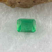 Natural Colombia Vivid Green Emerald (Beryl) Cut-Cornered Rectangle Step cut 0.48ct 5.2 by 3.9 by 3.0mm - Huangs Jadeite and Jewelry Pte Ltd