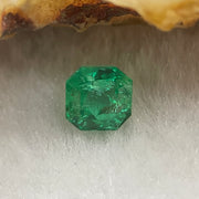 Natural Colombia Green Emerald (Beryl) Cut-Cornered Rectangular step cut 1.03ct 5.7 by 5.6 by 4.7mm - Huangs Jadeite and Jewelry Pte Ltd