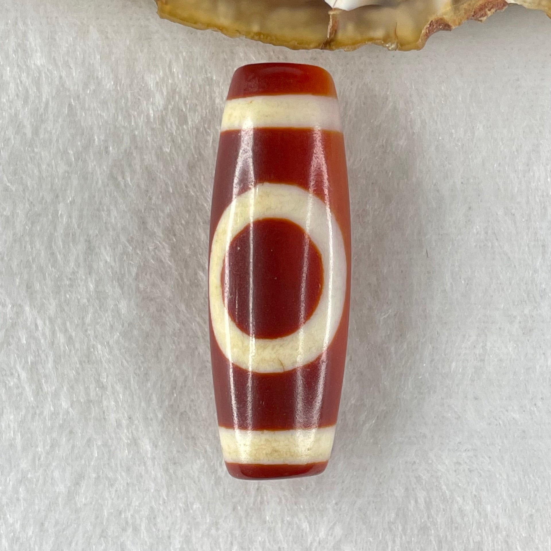 Natural Powerful Tibetan Old Oily Red White Agate One Eye Earth Element Dzi Bead Heavenly Master (Tian Zhu) 一眼土元素天珠 9.85g 37.5 by 13.0mm - Huangs Jadeite and Jewelry Pte Ltd