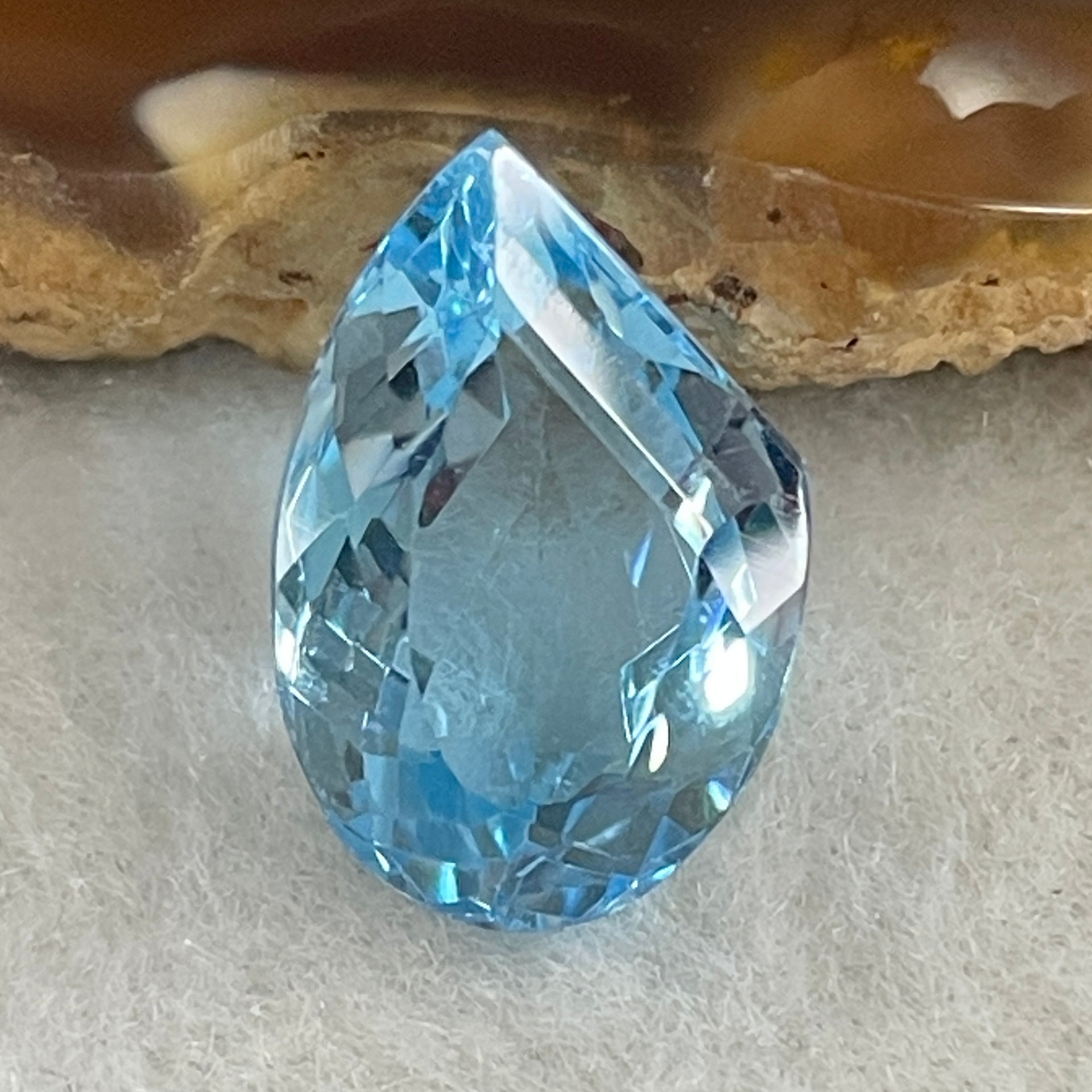 Natural Sky Blue Topaz Teardrop Shape 11.74ct 16.5 by 11.0 by 8.1mm - Huangs Jadeite and Jewelry Pte Ltd