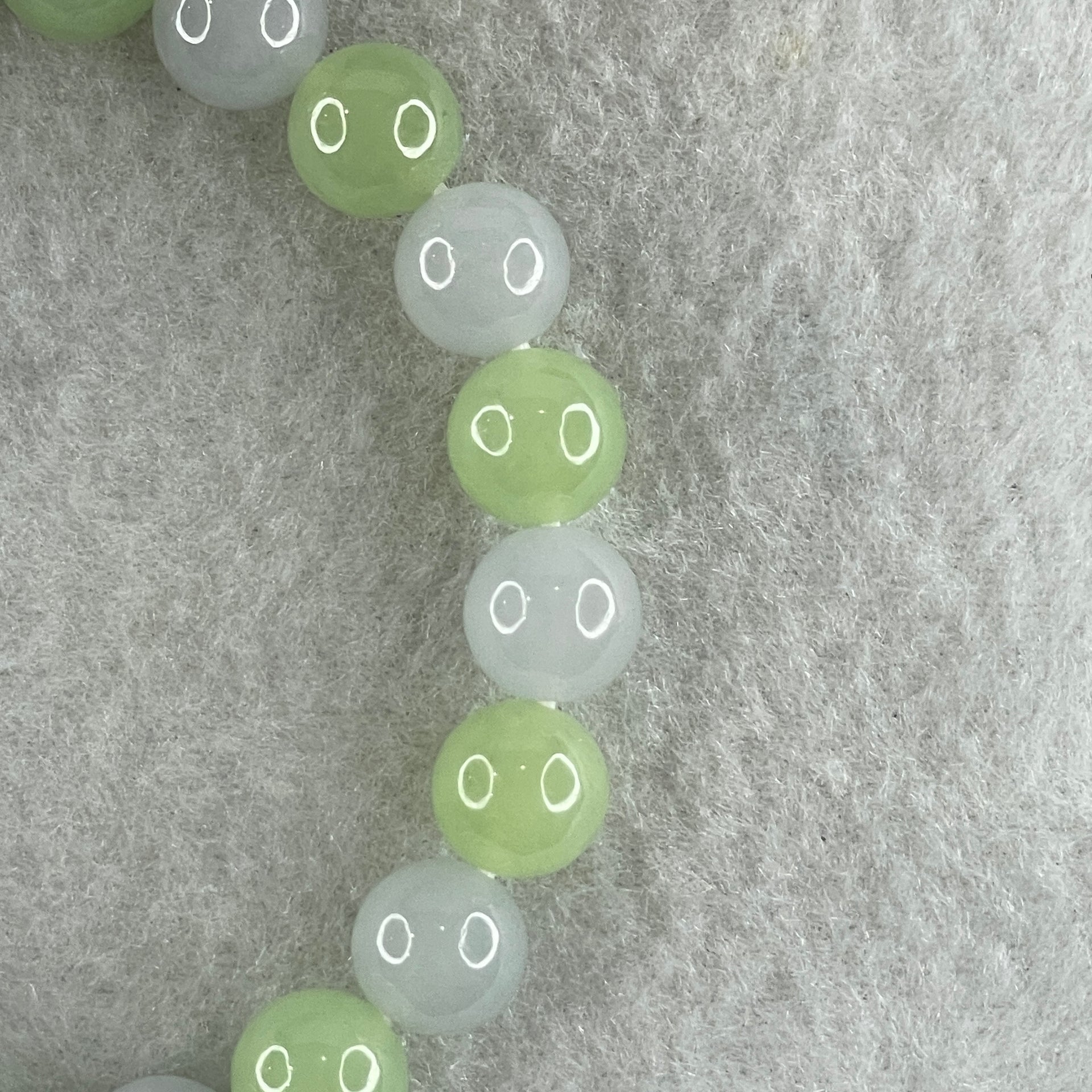 Type A Green and Lavender Jadeite Beads Bracelet 27.26g 16.5cm 9.0mm 22 Beads - Huangs Jadeite and Jewelry Pte Ltd