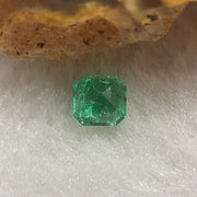 Natural Colombia Green Emerald (Beryl) Cut-Cornered Rectangular step cut 0.52ct 4.8 by 4.7 by 3.5mm - Huangs Jadeite and Jewelry Pte Ltd