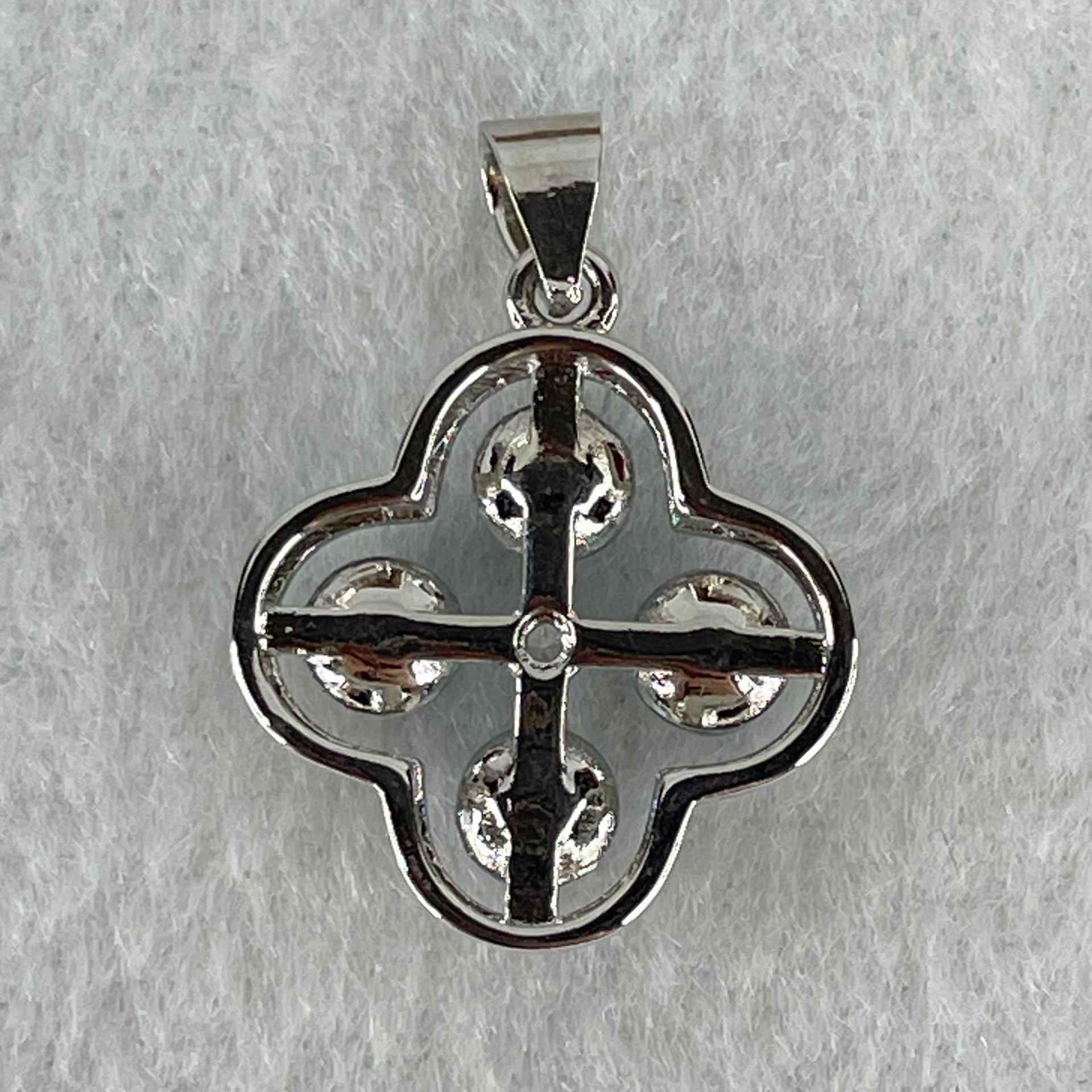 Above Average Grade Rare Natural Blue Dumortierite Rutilated Quartz in S925 Four Leaf Clover Pendant 2.32g 4.0mm 4pcs - Huangs Jadeite and Jewelry Pte Ltd