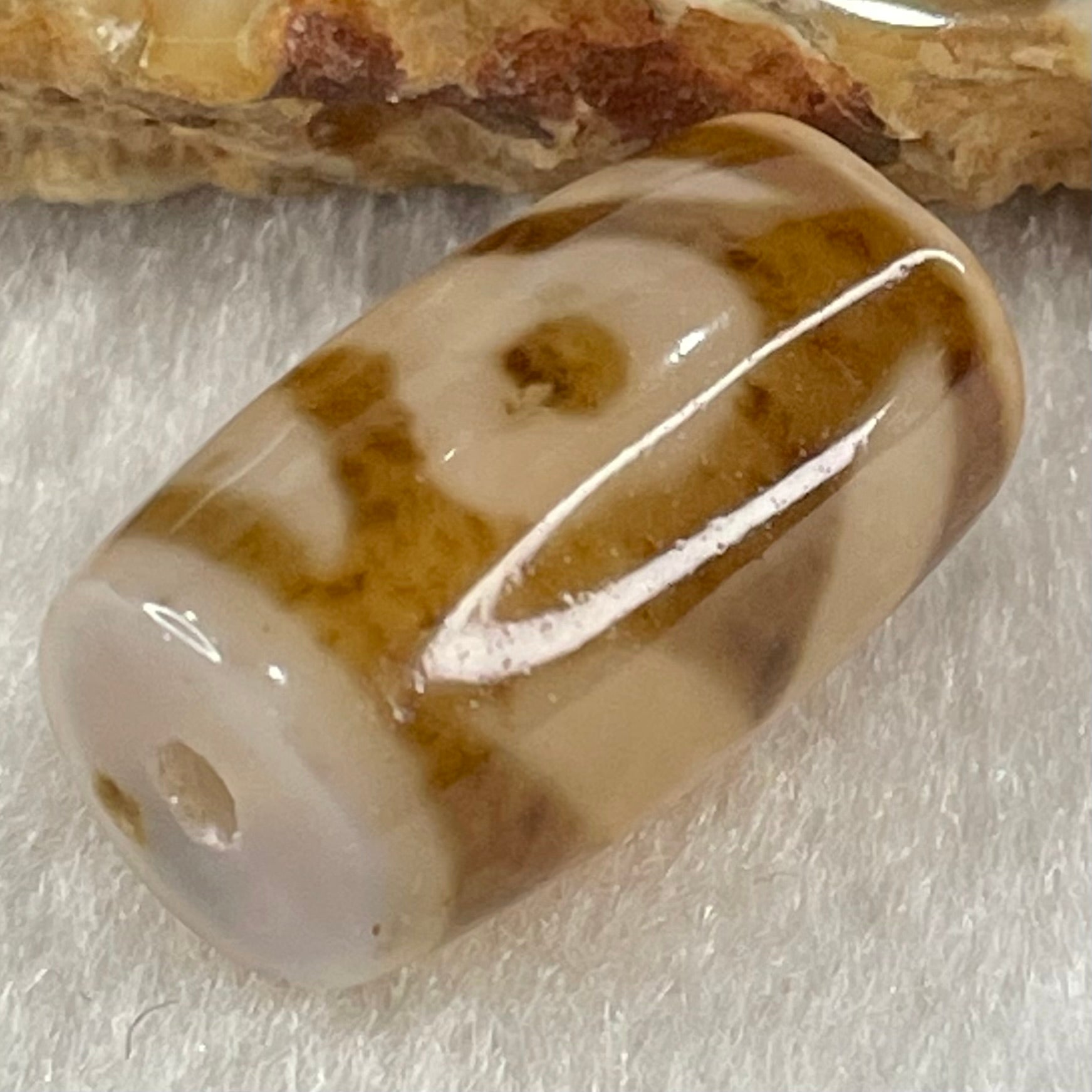 Natural Powerful Tibetan Old Oily Agate Patina Guiren Tairen Human Dzi Bead Totem Amulet Heavenly Master (Tian Zhu) 贵人天诛 4.63g 19.5 by 11.7mm - Huangs Jadeite and Jewelry Pte Ltd