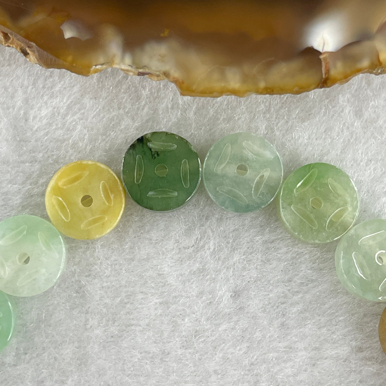 Natural Type A Green with Yellow Jadeite Ancient Coin Shape Beads Bracelet 11.90g 15cm 9.0mm 20 Beads