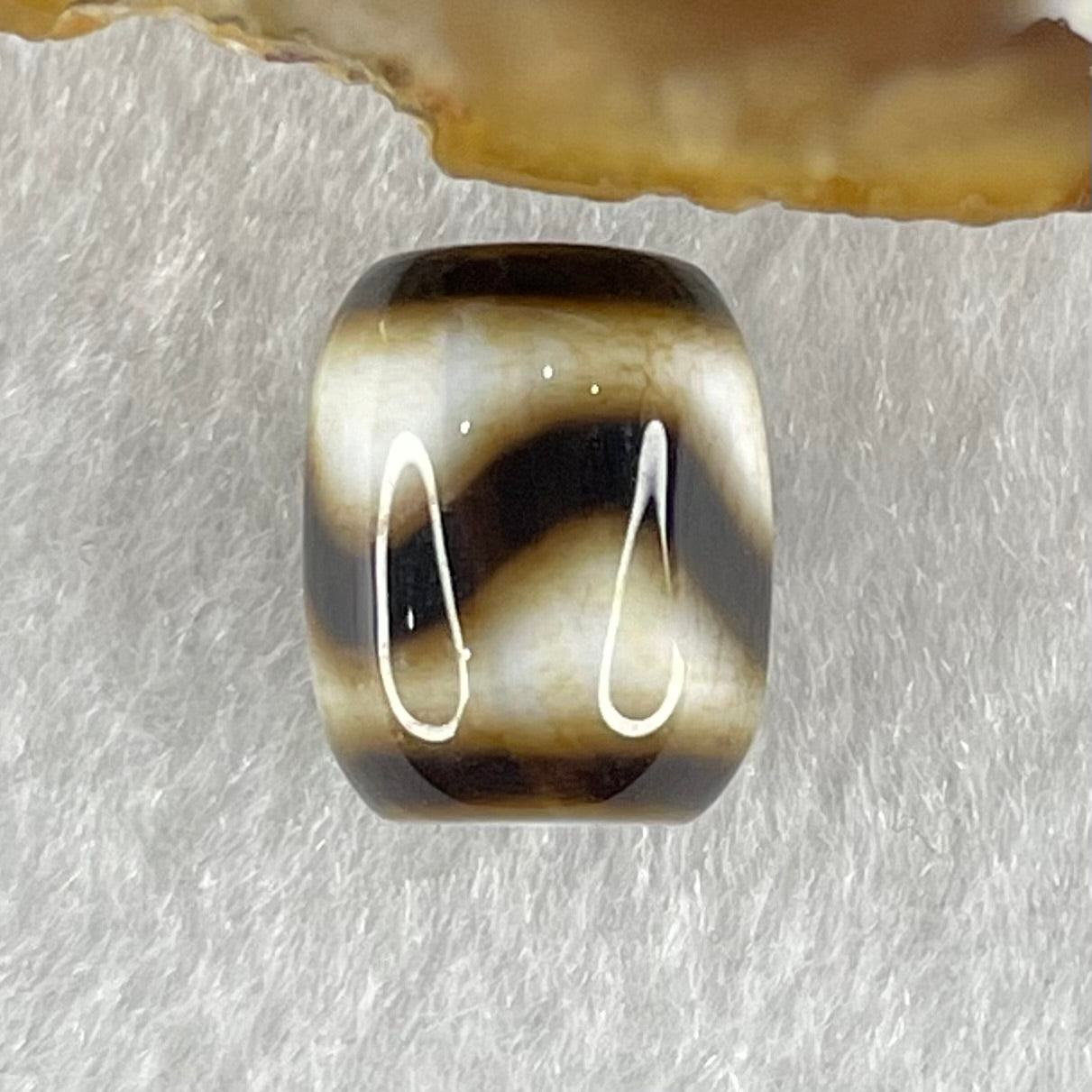 Natural Powerful Tibetan Old Oily Dark Brown with White Agate Tiger Tooth Daluo Dzi Bead Heavenly Master (Tian Zhu) 2.84g 13.7 by 10.9mm - Huangs Jadeite and Jewelry Pte Ltd