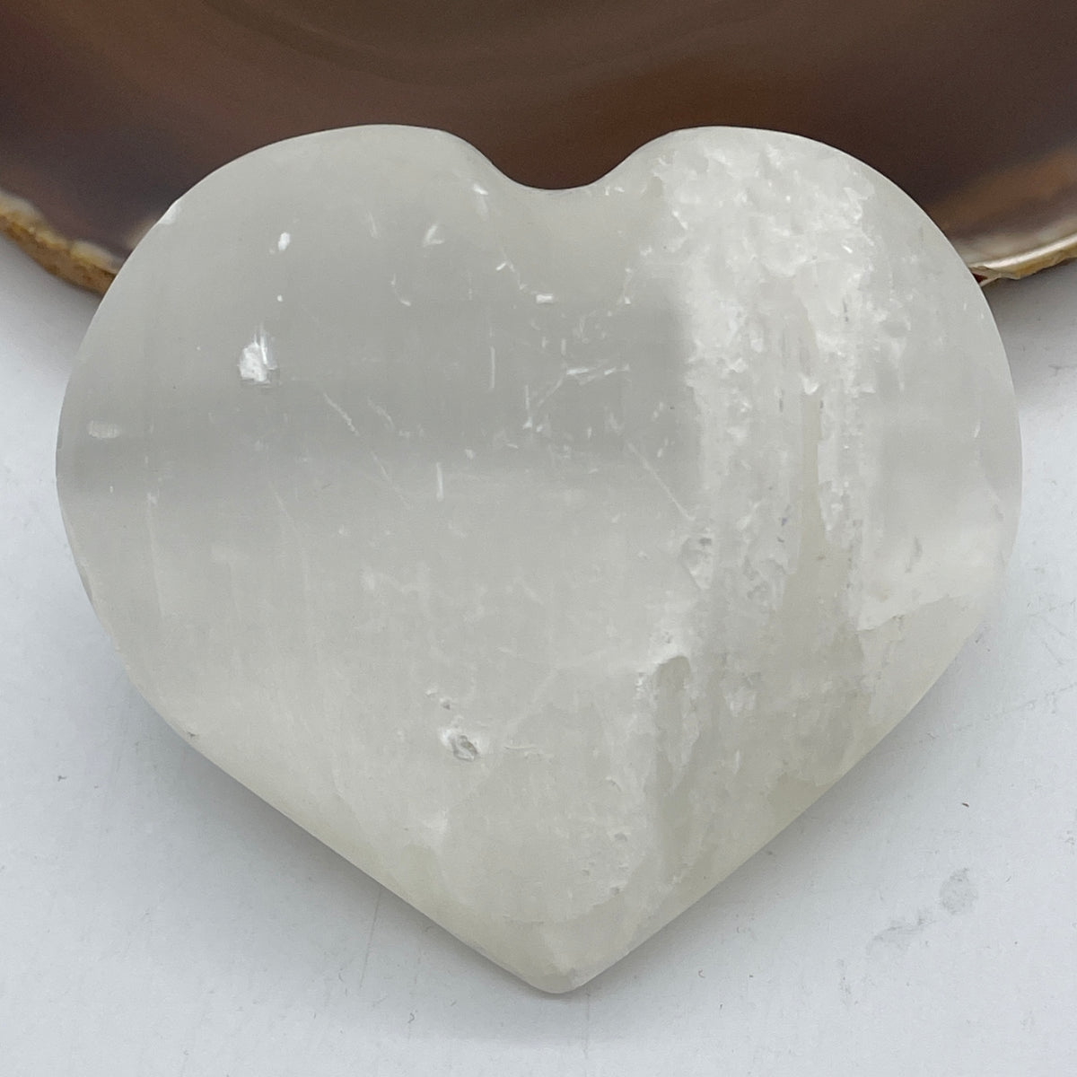 Natural Selenite Heart Shape Display | (141.39g | 68.6 x 60.8 x 32.0mm | Master Cleanser, "Liquid Light" Emotional Healer & Palm Anchor, Feng Shui Space Purifier & Charging Catalyst)