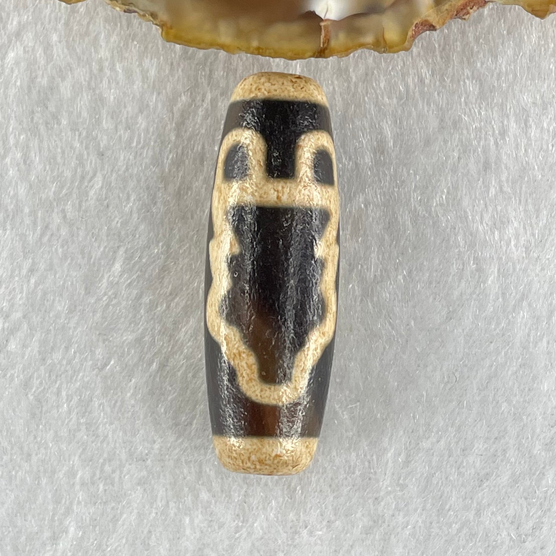 Natural Powerful Tibetan Old Oily Agate Full Body Zha Ji La Mu Female Cai Shen God of Fortune Zakiram Dzi Bead Heavenly Master (Tian Zhu) 扎基拉姆天珠 10.53g 39.1 by 13.2mm - Huangs Jadeite and Jewelry Pte Ltd