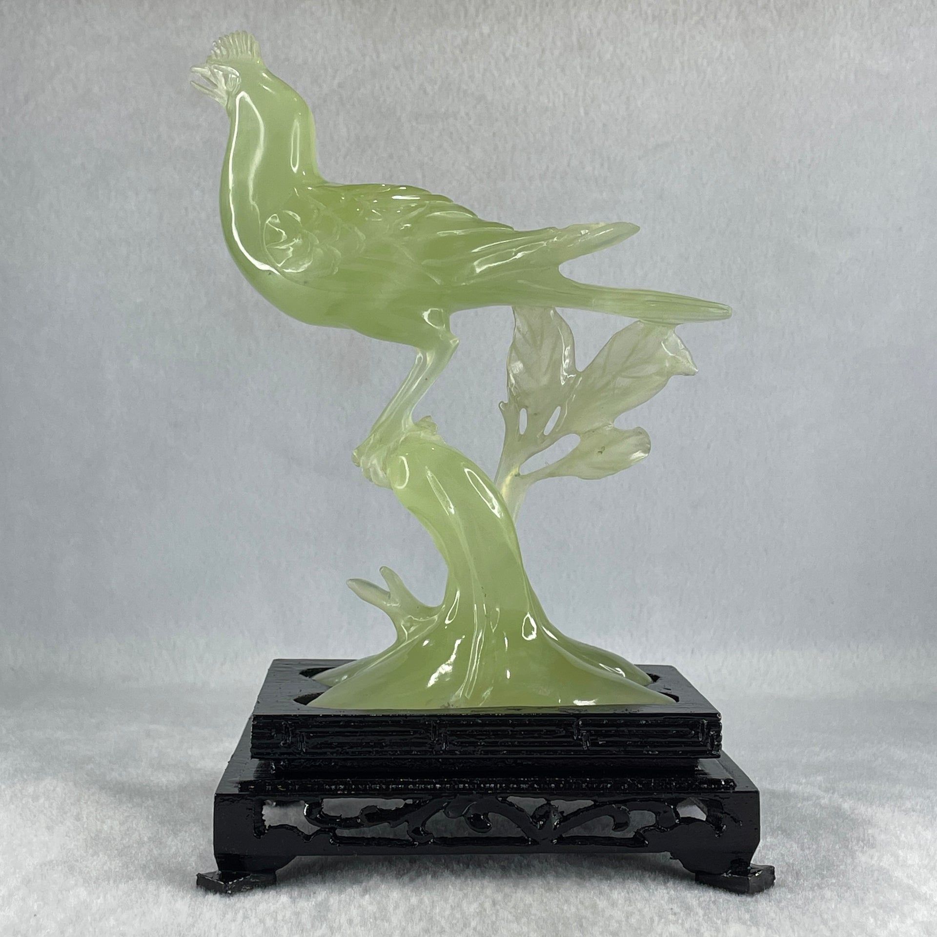 Natural Green Serpentine Javan Mynah Birds on Tree with Wooden Stand Display 338.9g 125.0 by 175.0 by 78.0mm - Huangs Jadeite and Jewelry Pte Ltd