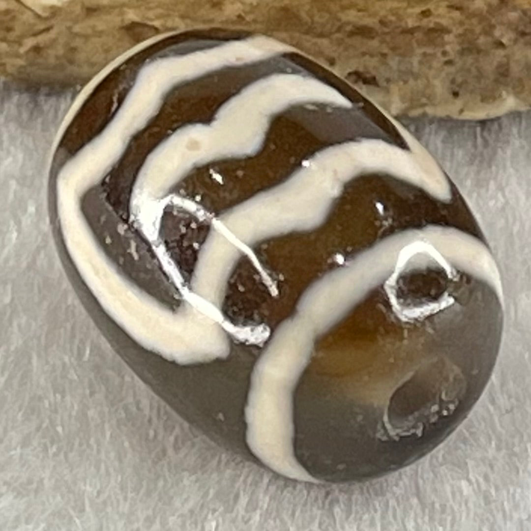 Natural Powerful Tibetan Old Oily Agate Double Garuda Dzi Bead Heavenly Master (Tian Zhu) 虎呀天诛 4.15g 17.5 by 12.6mm - Huangs Jadeite and Jewelry Pte Ltd