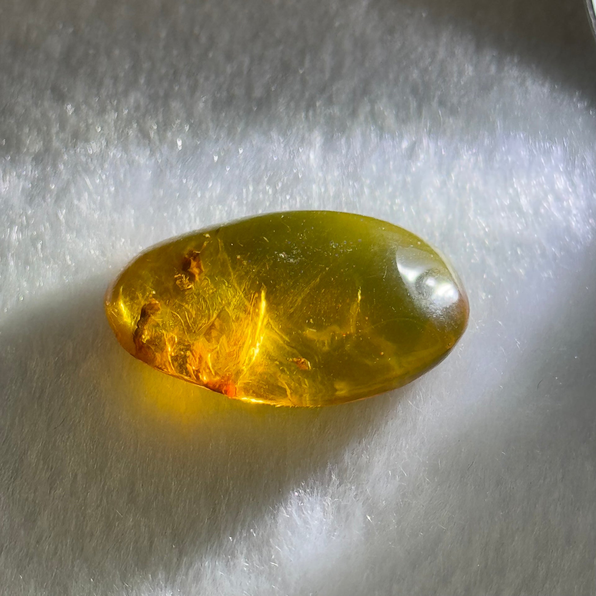 Natural Amber for Setting 1.63g 24.8 by 16.8 by 6.8mm - Huangs Jadeite and Jewelry Pte Ltd