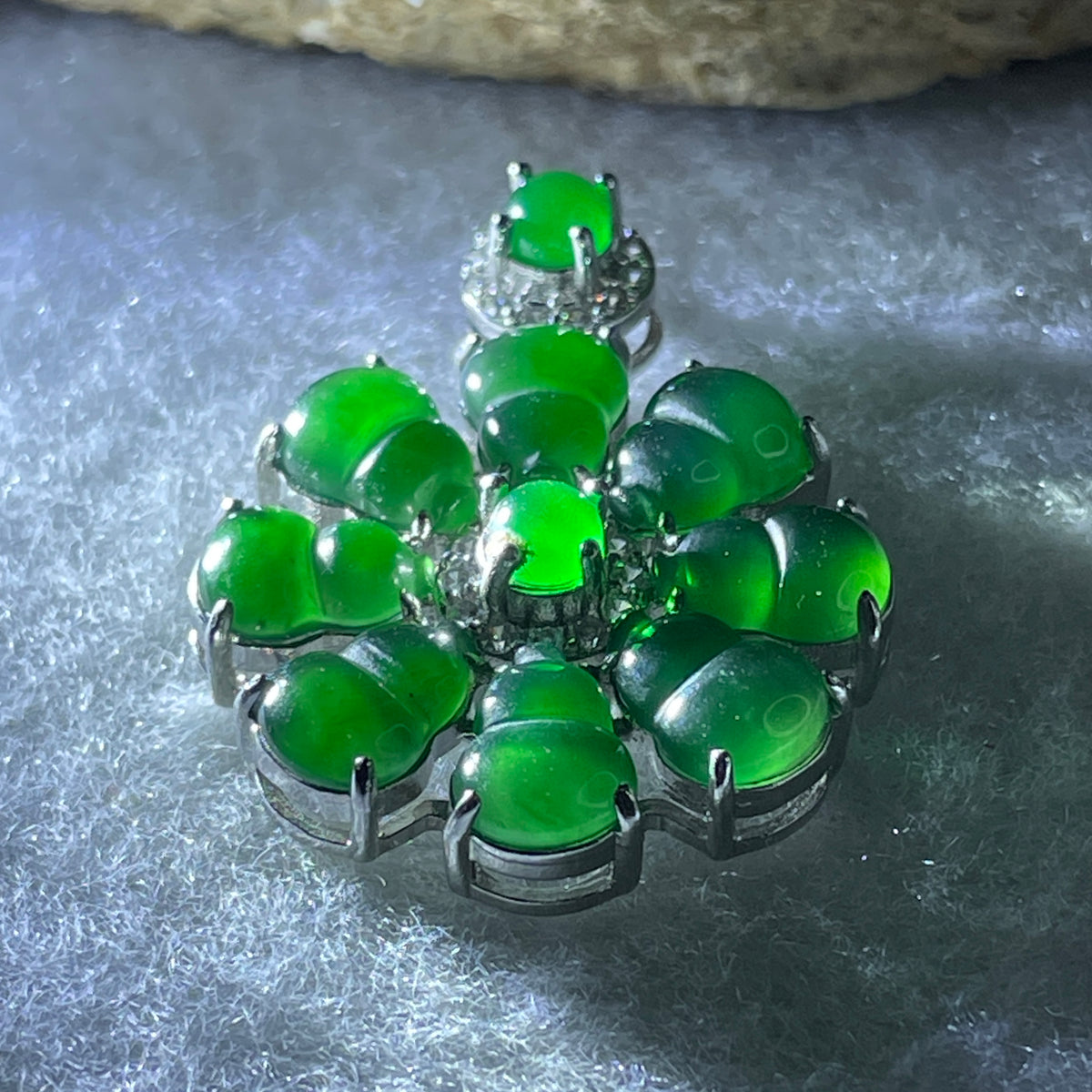 Natural Type A Omphacite Spicy Green Jadeite Hulu Flower Pendant in S925 Silver | (4.87g | 8.0 x 6.2 x 1.5mm x 8 Pcs | Bloom of Fortune & Longevity Anchor, Feng Shui Prosperity & Health Pendant) - Huangs Jadeite and Jewelry Pte Ltd