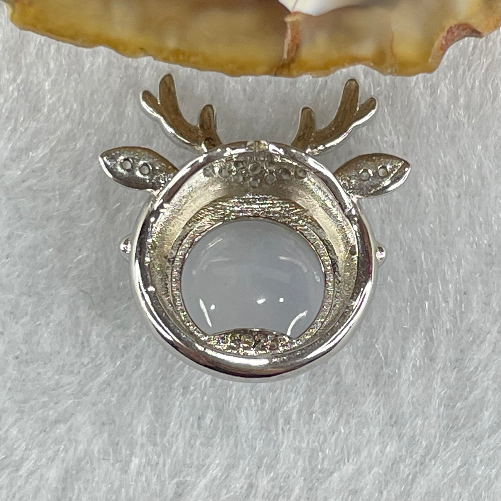 Type A Lavender Jadeite in S925 Sliver Reindeer with Crystal Charm 2.92g 9.8 by 6.0mm - Huangs Jadeite and Jewelry Pte Ltd