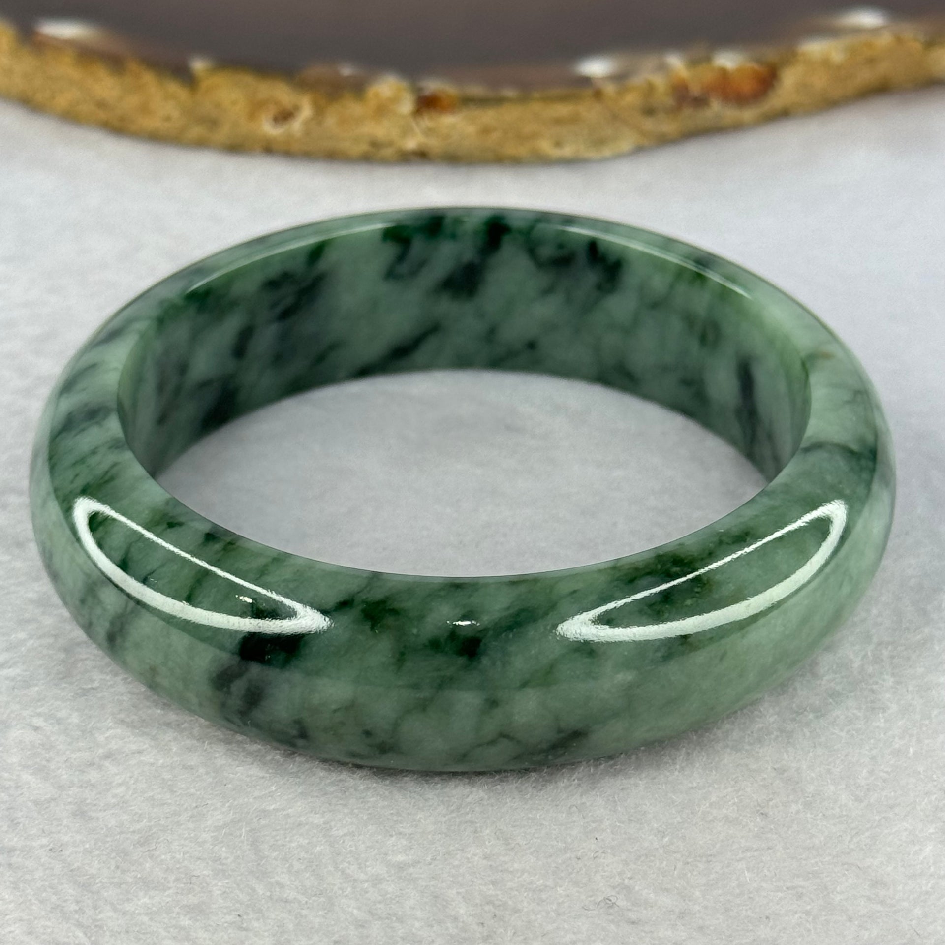 Type A Green with Moss Green Jadeite Bangle Internal Diameter 58.3mm 81.39g 17.3 by 8.9mm (Close to Perfect) - Huangs Jadeite and Jewelry Pte Ltd