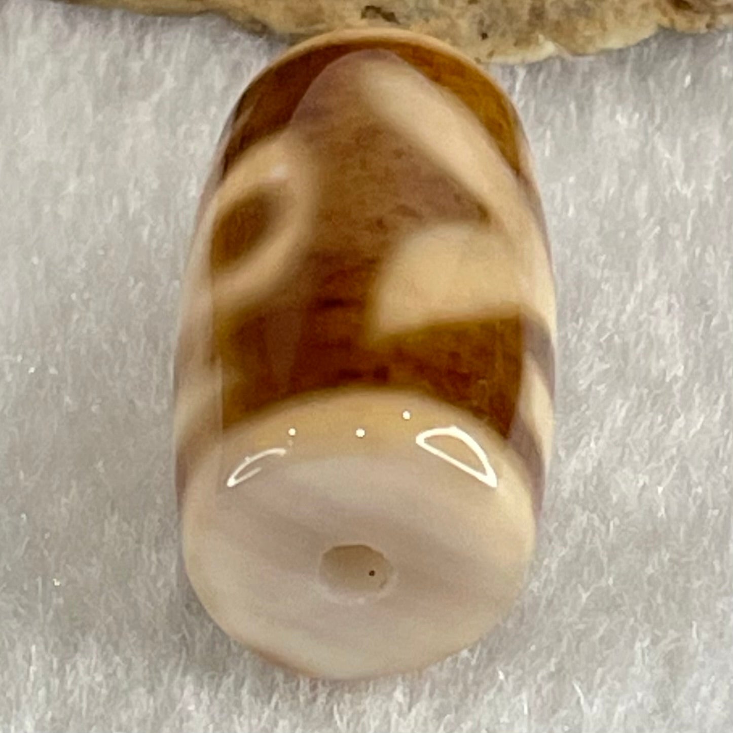 Natural Powerful Tibetan Old Oily Agate Patina Guiren Tairen Human Dzi Bead Totem Amulet Heavenly Master (Tian Zhu) 贵人天诛 4.80g 20.2 by 11.7mm - Huangs Jadeite and Jewelry Pte Ltd