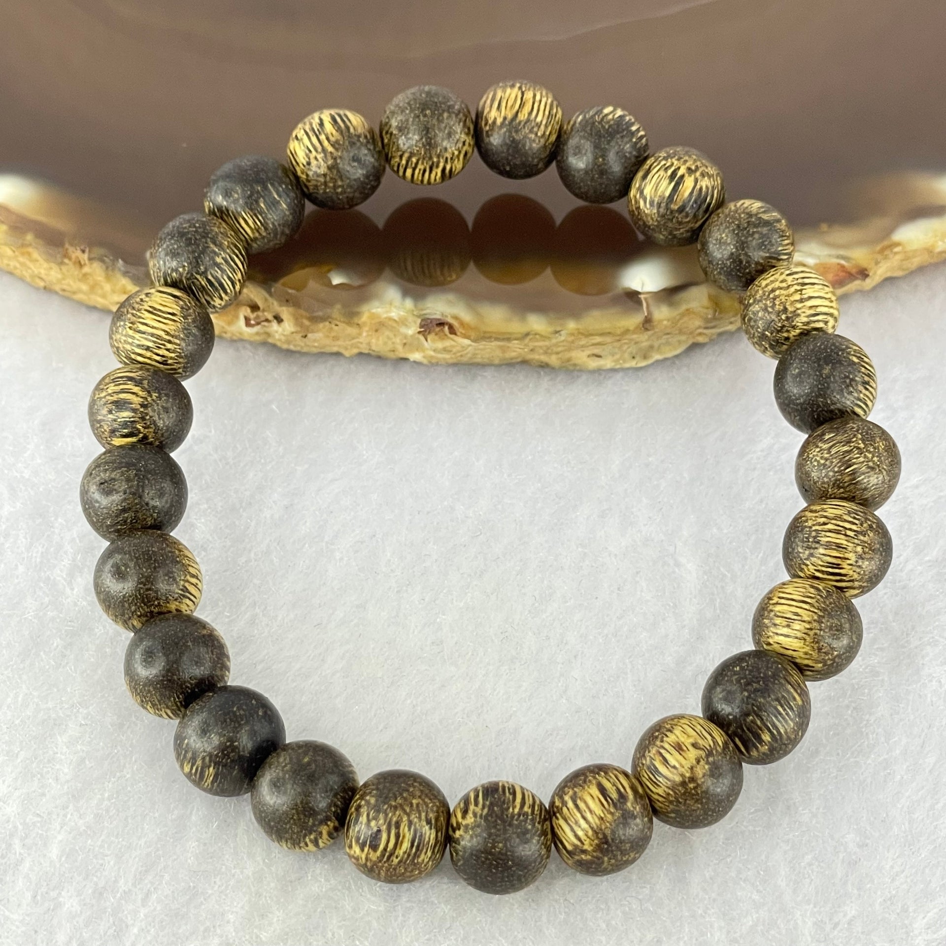 Natural Wild Vietnam Lu Qi Nan Agarwood Beads Bracelet 天然野生越南鹿其南沉香珠手镯 6.70g 16.5cm 9.0mm 25 Beads - Huangs Jadeite and Jewelry Pte Ltd