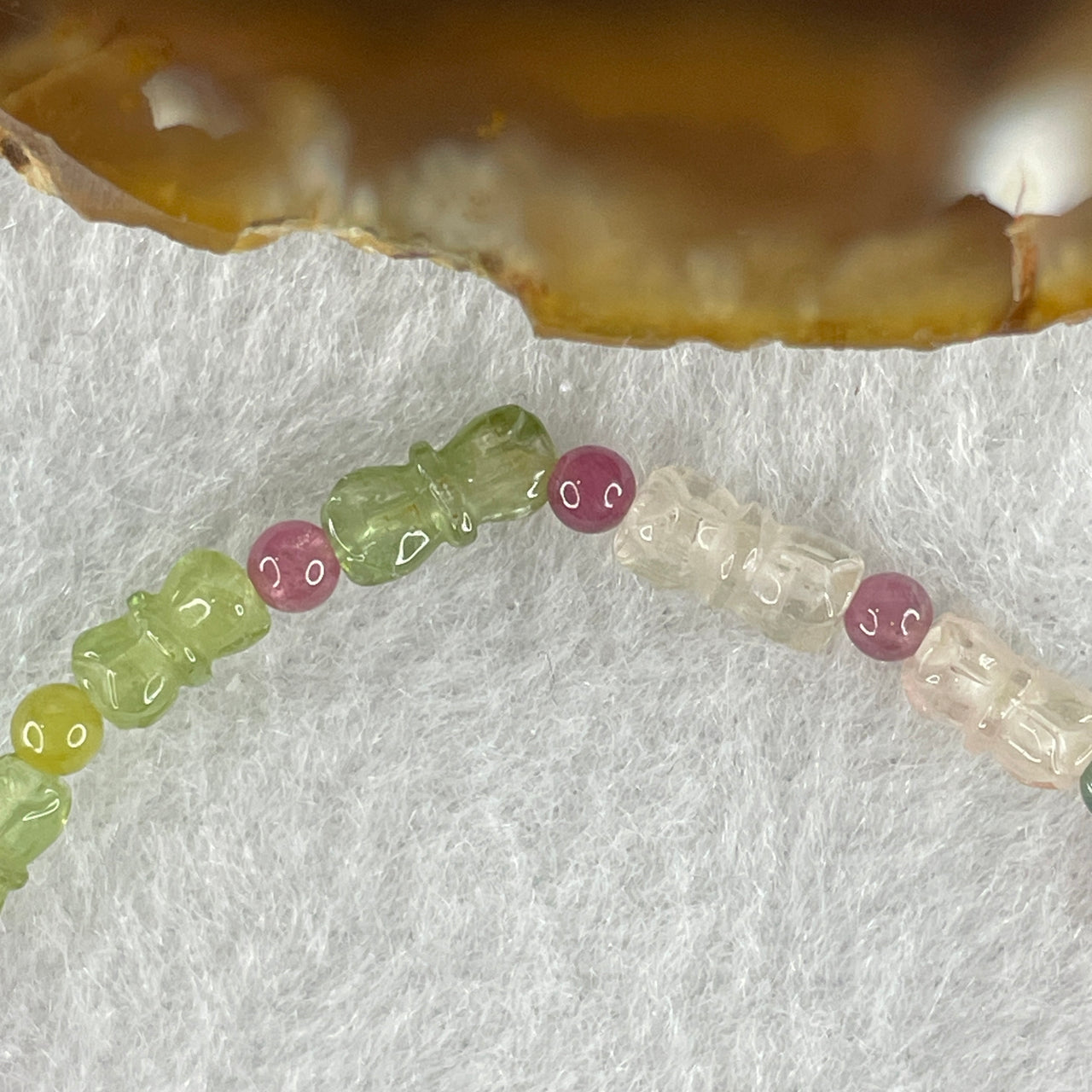 Very Good Grade Natural Rainbow Tourmaline Lotus Flowers Beads Bracelet 4.43g 15cm 4.6mm 17 Pieces