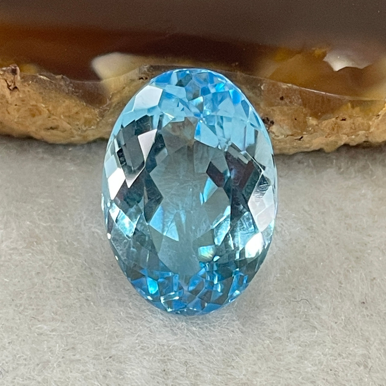 Natural Sky Blue Topaz Oval Shape 13.48ct 17.2 by 12.2 by 7.9mm - Huangs Jadeite and Jewelry Pte Ltd