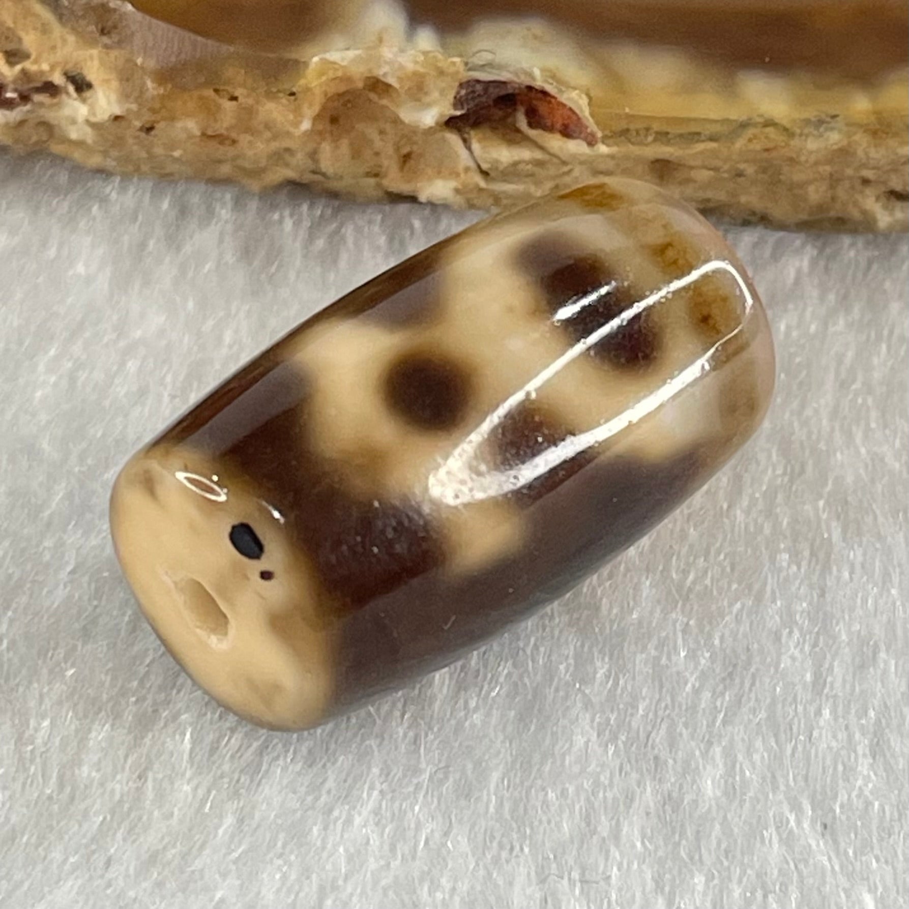 Natural Powerful Tibetan Old Oily Agate Double Cai Shen Dzi Bead Heavenly Master (Tian Zhu) 双财神长天珠 4.86g 20.1 by 11.8mm - Huangs Jadeite and Jewelry Pte Ltd