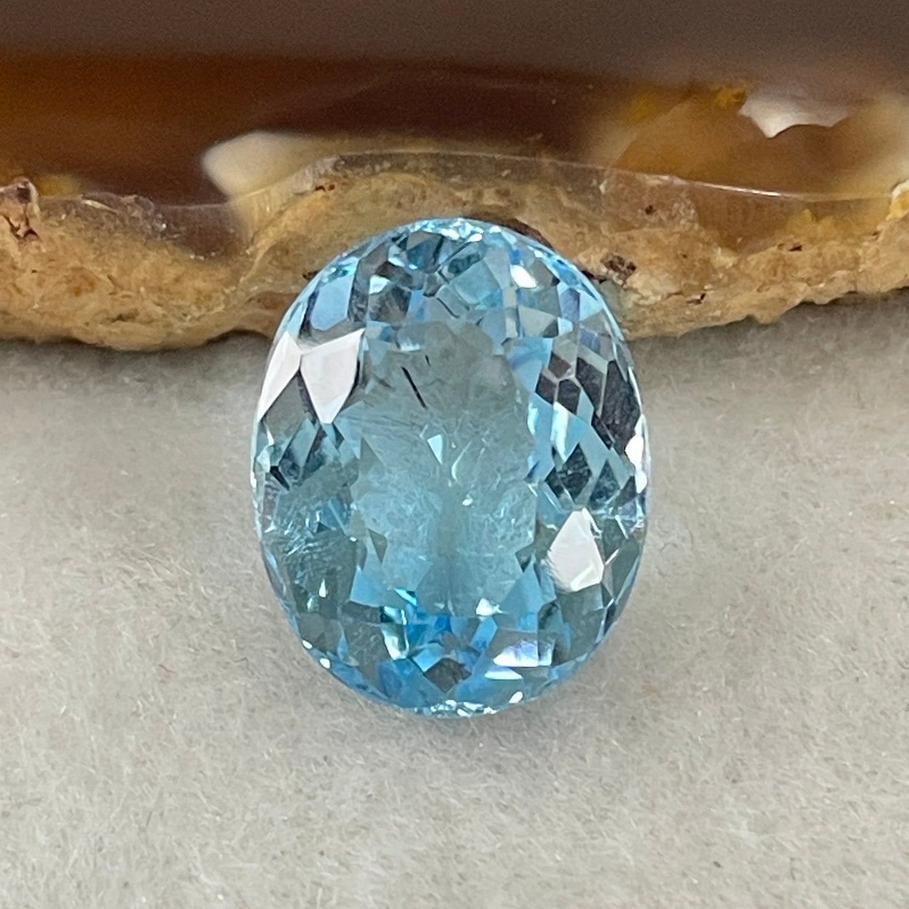 Natural Sky Blue Topaz Oval Shape 12.31ct 14.7 by 11.8 by 8.1mm - Huangs Jadeite and Jewelry Pte Ltd