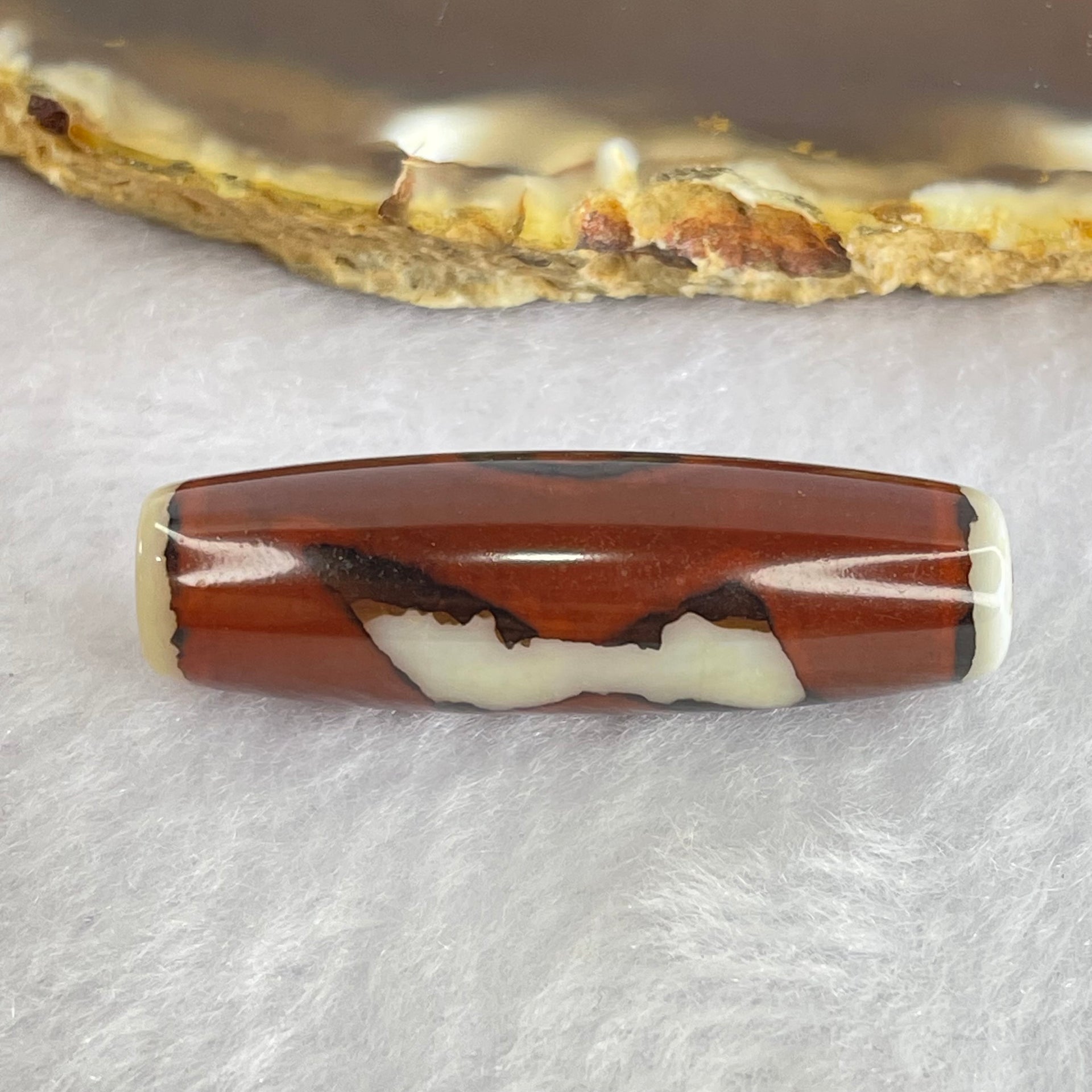 Natural Powerful Tibetan Old Oily Agate 5 Eyes Lightning Dzi Bead Heavenly Master (Tian Zhu) 五眼闪电天珠 8.47g 38.0 by 11.9mm - Huangs Jadeite and Jewelry Pte Ltd