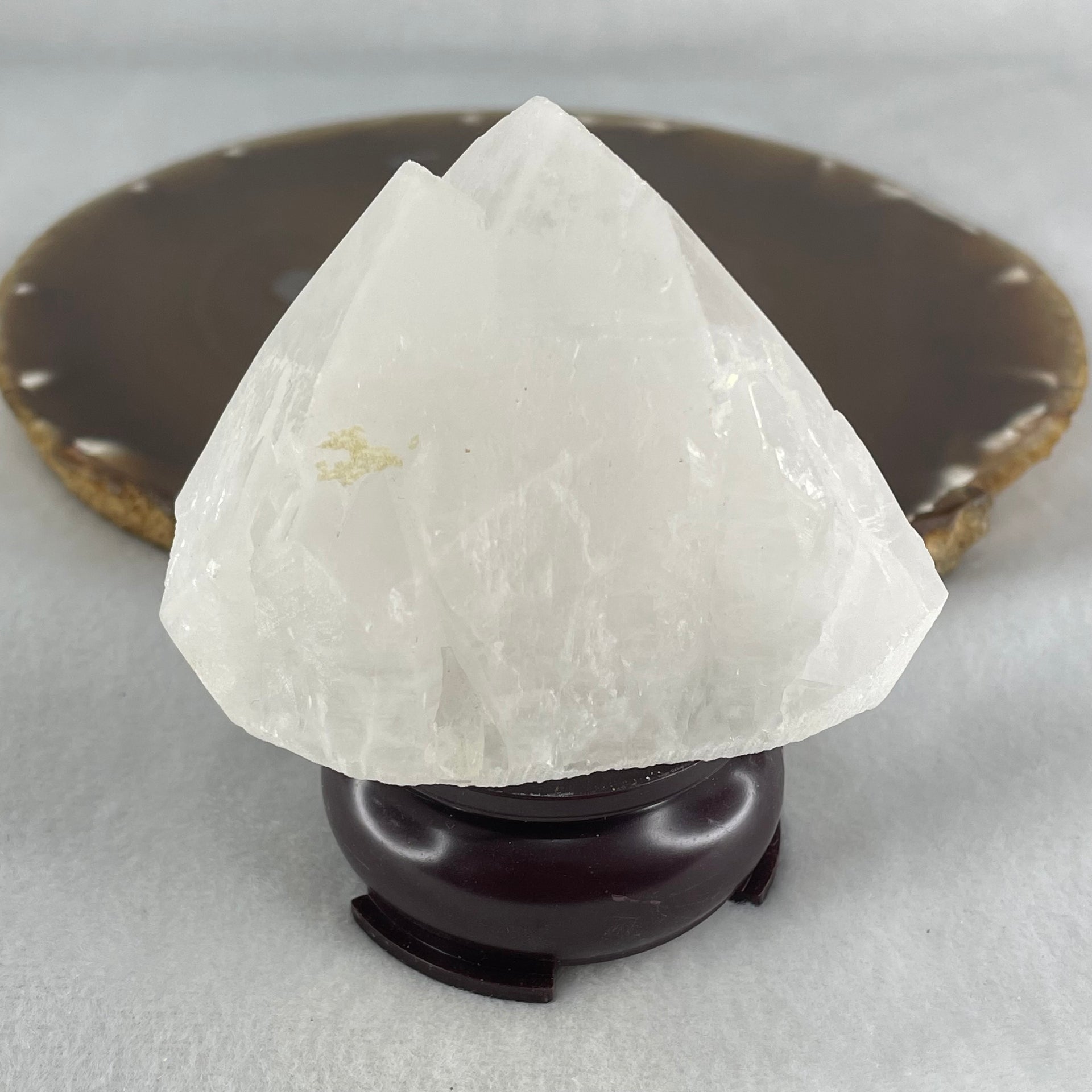 Natural Milky White Quartz Display 225.39g 71.0 by 52.0 by 76.8mm - Huangs Jadeite and Jewelry Pte Ltd